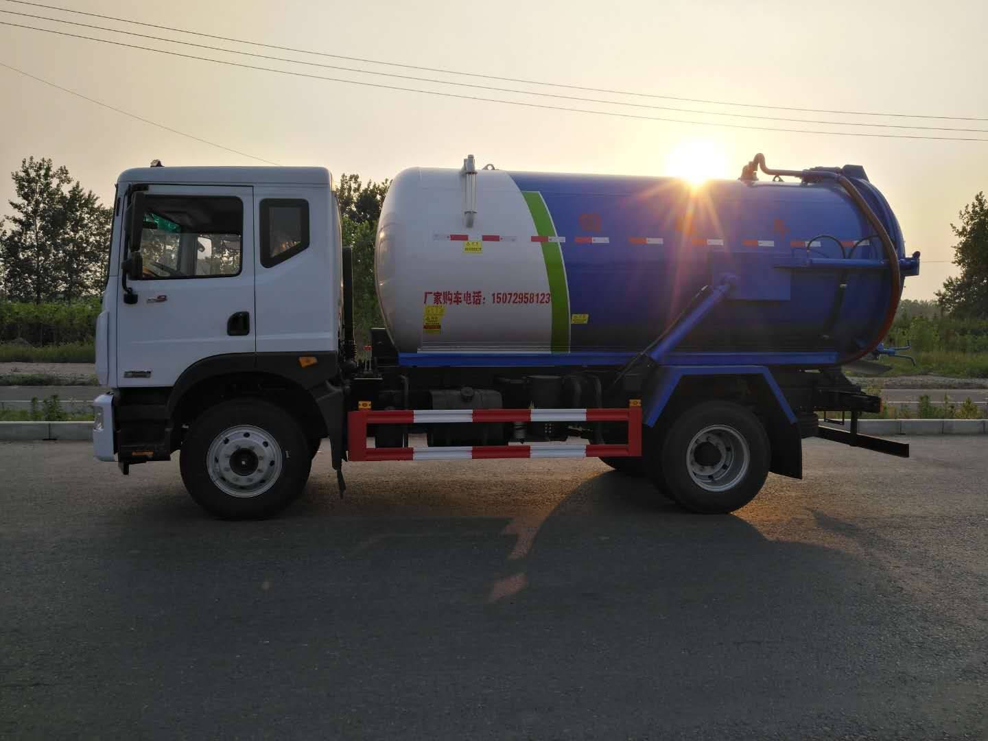 东风D9多利卡12吨吸污车(浓缩液回罐车)服务江苏连云港垃圾站