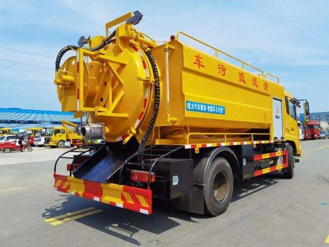 小型吸污车12方多少钱一辆-场地货源